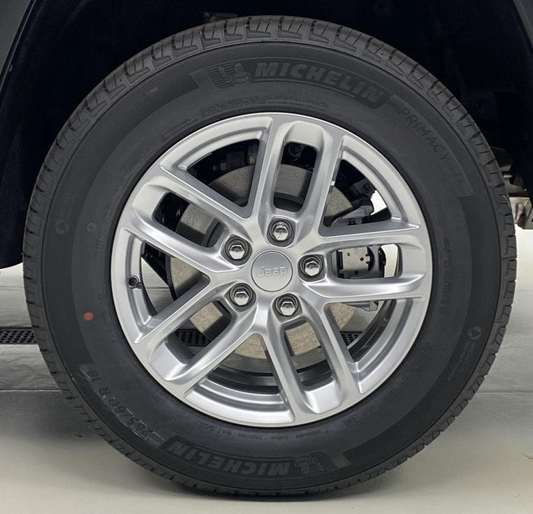 new 2025 Jeep Grand Cherokee car, priced at $44,180