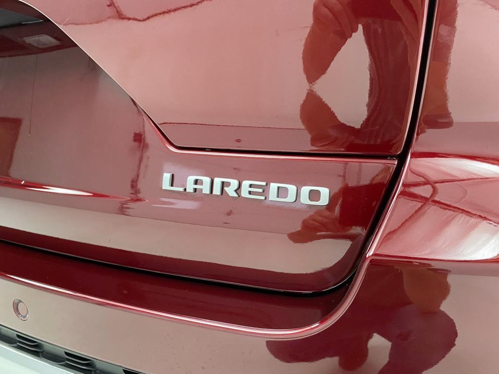 new 2025 Jeep Grand Cherokee car, priced at $44,180