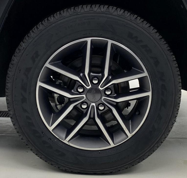used 2022 Jeep Grand Cherokee WK car, priced at $30,888