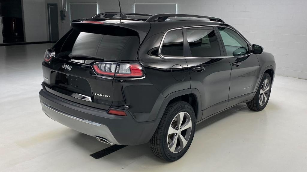 used 2022 Jeep Cherokee car, priced at $27,700