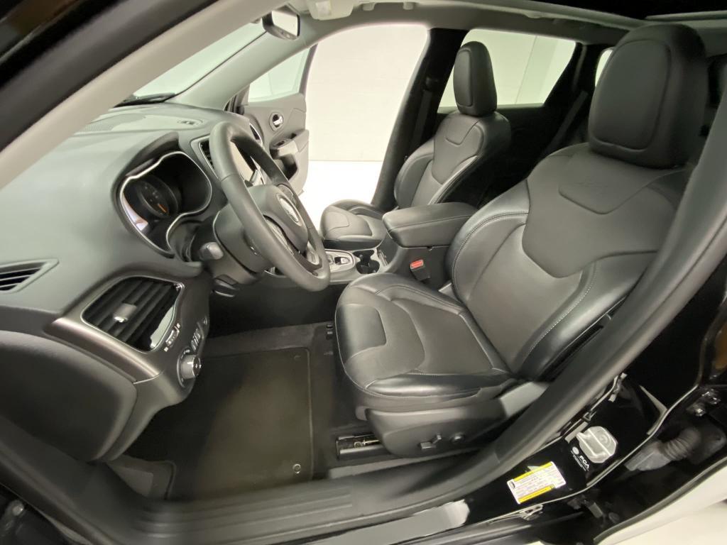 used 2022 Jeep Cherokee car, priced at $27,700