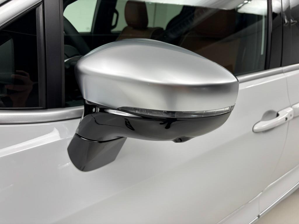 new 2026 Chrysler Pacifica car, priced at $61,450