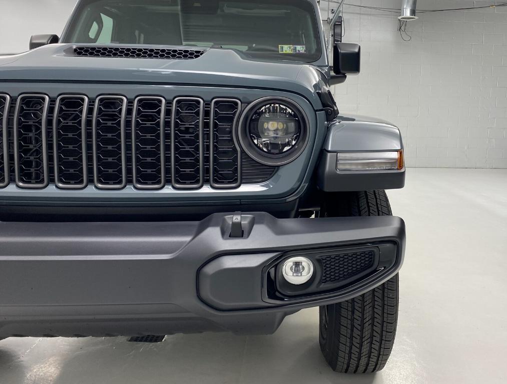 new 2025 Jeep Gladiator car, priced at $52,364