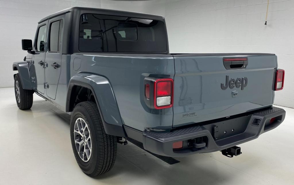 new 2025 Jeep Gladiator car, priced at $52,364