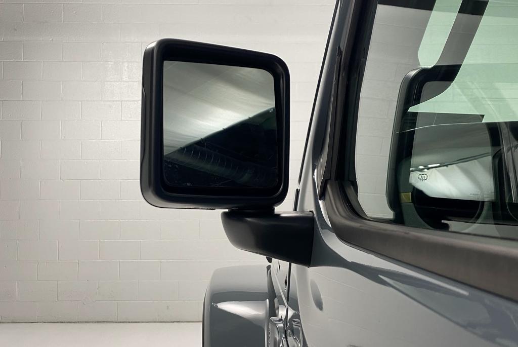 new 2025 Jeep Gladiator car, priced at $52,364