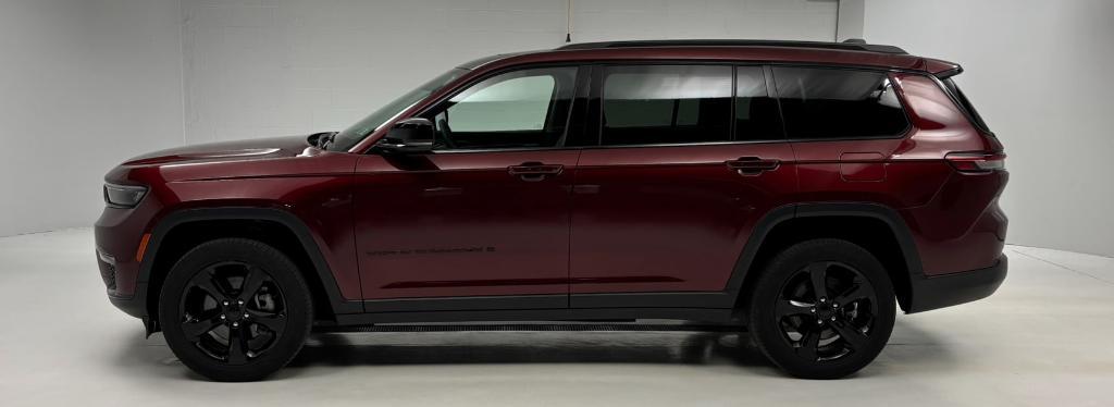 used 2023 Jeep Grand Cherokee L car, priced at $35,600