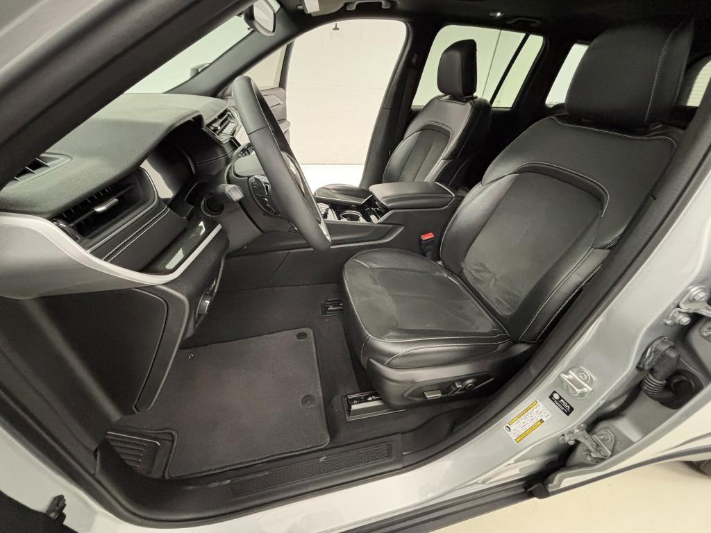 used 2023 Jeep Grand Cherokee car, priced at $34,800