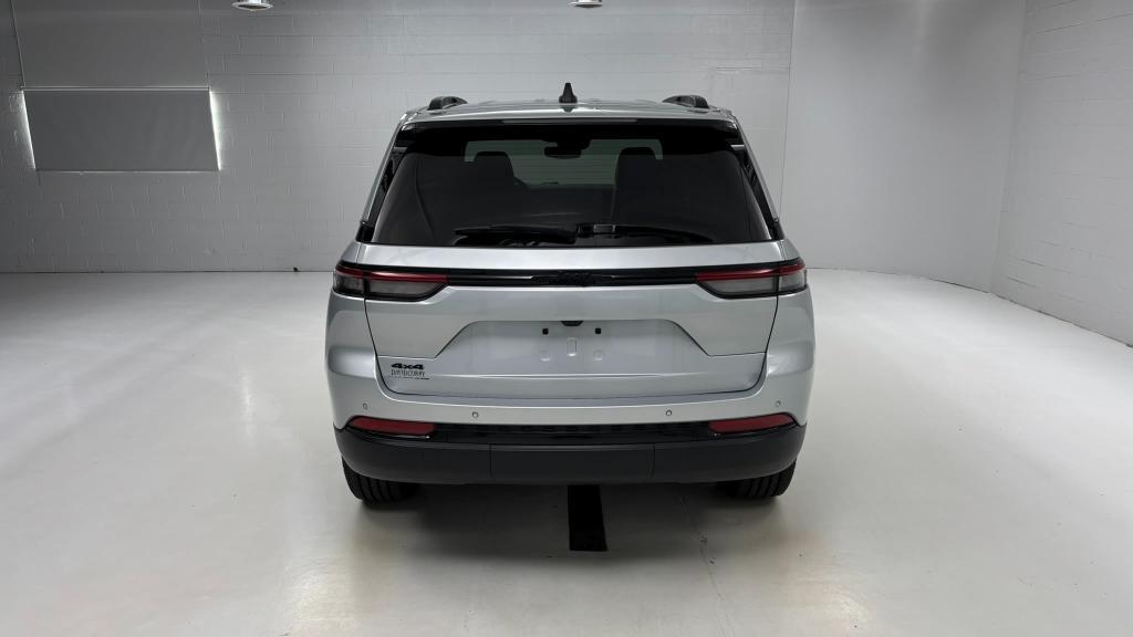 used 2023 Jeep Grand Cherokee car, priced at $34,800