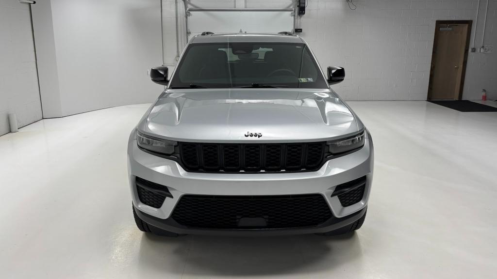 used 2023 Jeep Grand Cherokee car, priced at $34,800