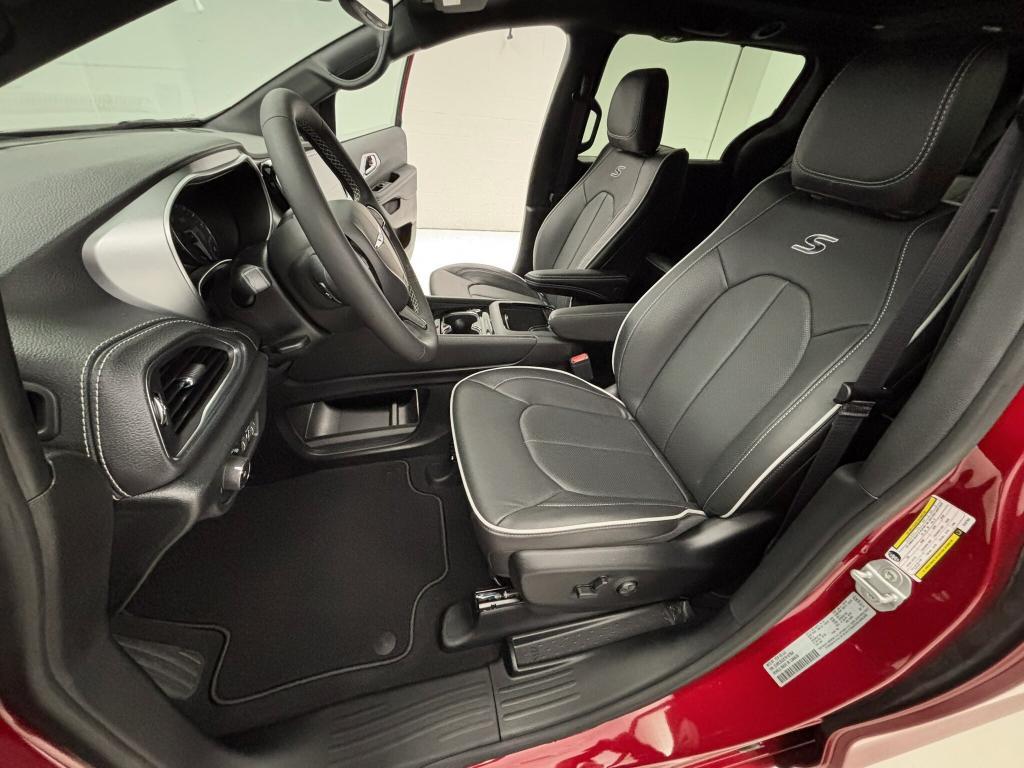 new 2026 Chrysler Pacifica car, priced at $57,655