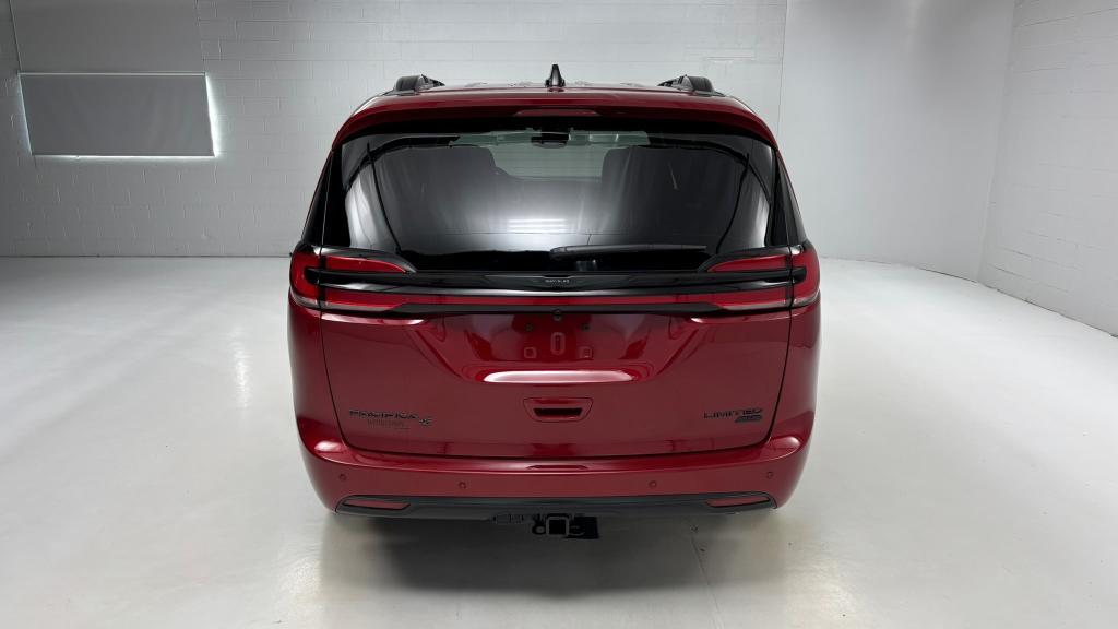 new 2026 Chrysler Pacifica car, priced at $57,655