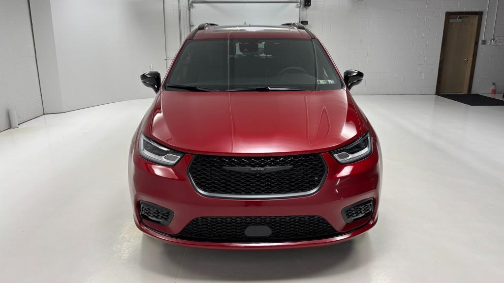new 2026 Chrysler Pacifica car, priced at $57,655