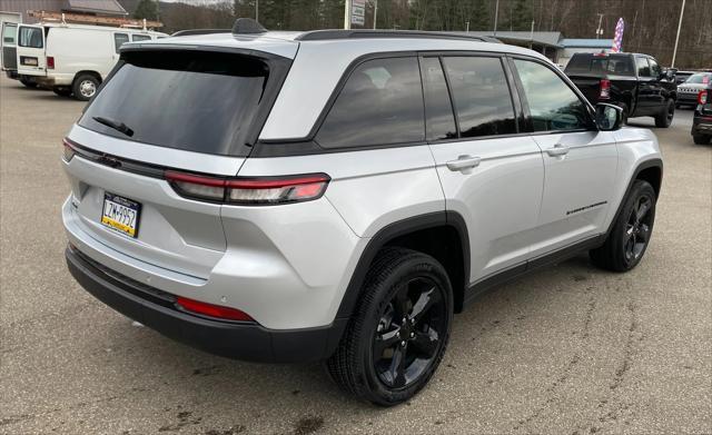 new 2025 Jeep Grand Cherokee car, priced at $49,170