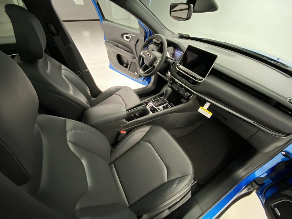 new 2025 Jeep Compass car, priced at $40,105