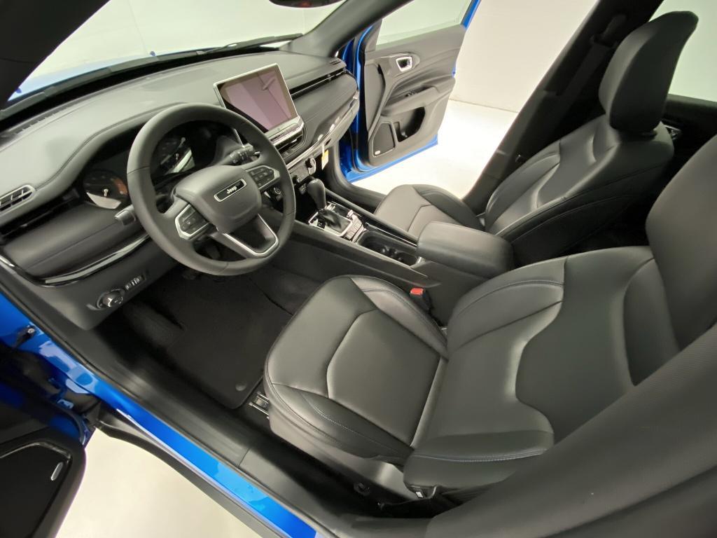 new 2025 Jeep Compass car, priced at $40,105