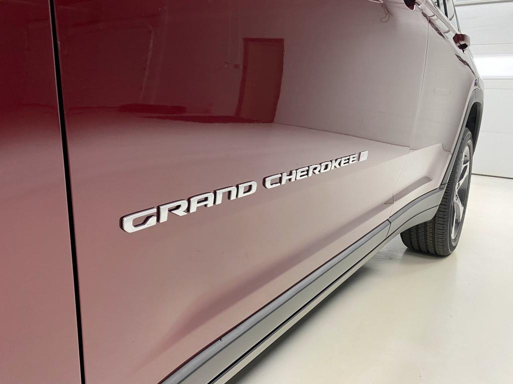 new 2025 Jeep Grand Cherokee car, priced at $52,267