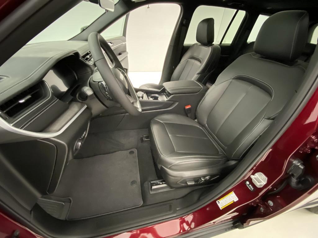 new 2025 Jeep Grand Cherokee car, priced at $52,267
