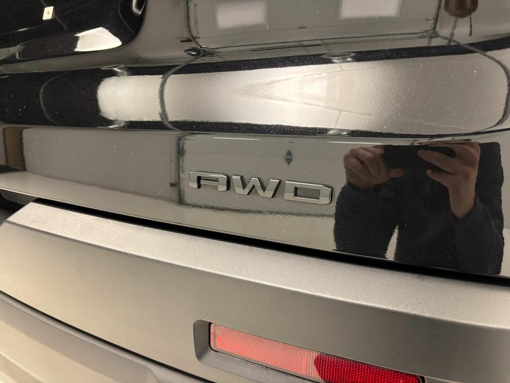 used 2023 GMC Acadia car, priced at $31,600