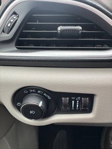 used 2021 Chrysler Pacifica car, priced at $18,990