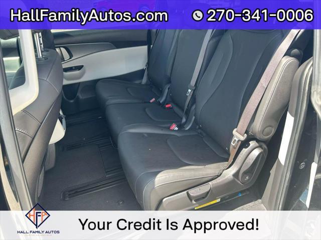used 2023 Kia Carnival car, priced at $33,999
