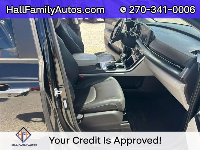 used 2023 Kia Carnival car, priced at $33,999
