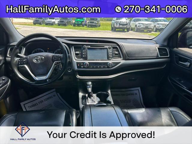 used 2019 Toyota Highlander car, priced at $24,999