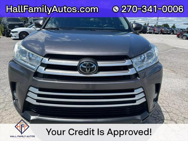 used 2019 Toyota Highlander car, priced at $24,999