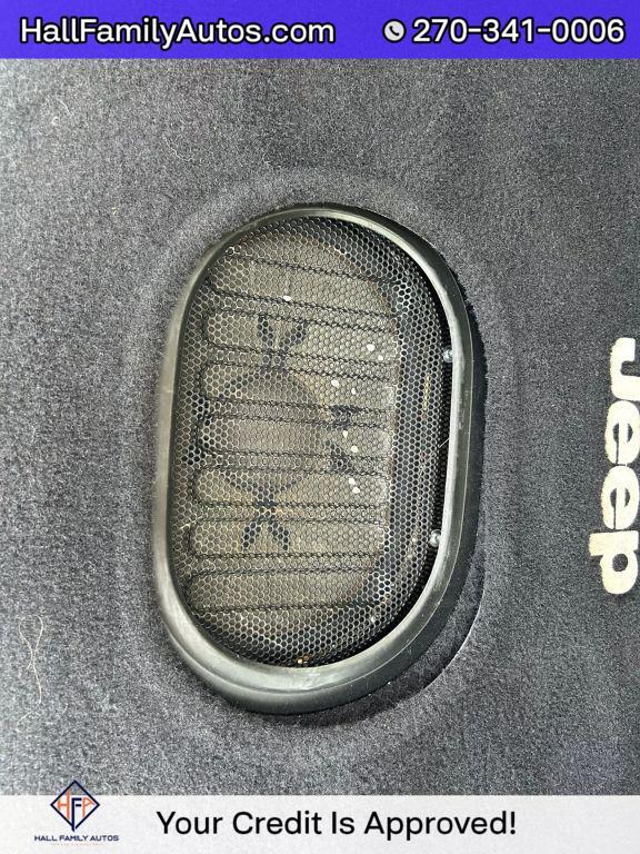 used 2015 Jeep Wrangler Unlimited car, priced at $20,999