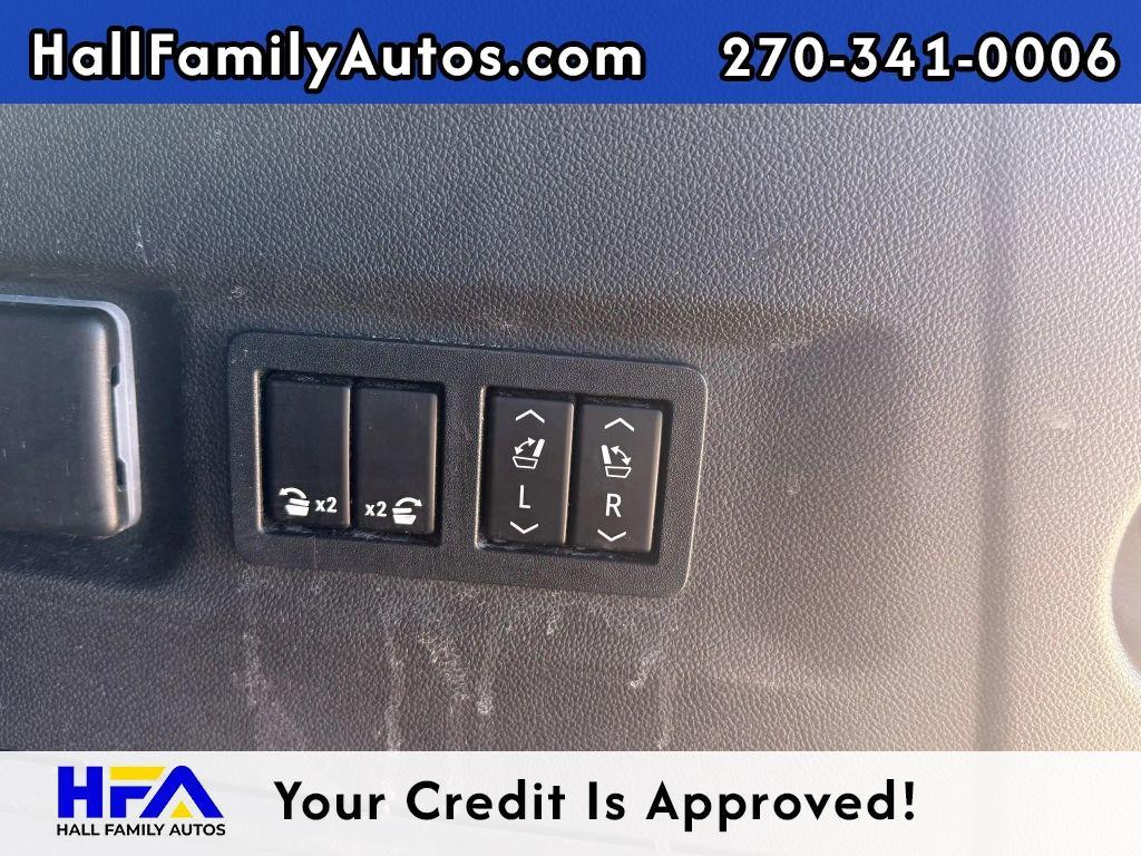 used 2021 GMC Yukon XL car, priced at $41,999