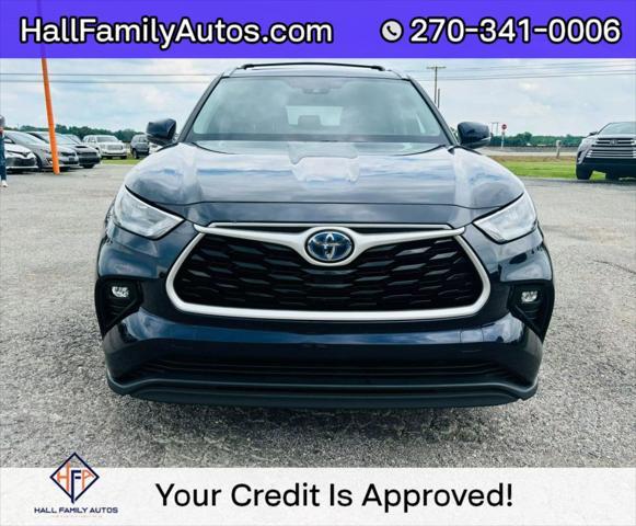 used 2020 Toyota Highlander Hybrid car, priced at $28,999