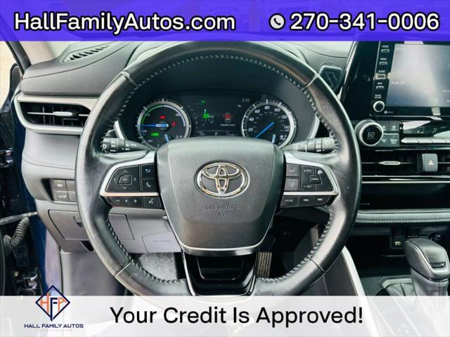 used 2020 Toyota Highlander Hybrid car, priced at $28,999