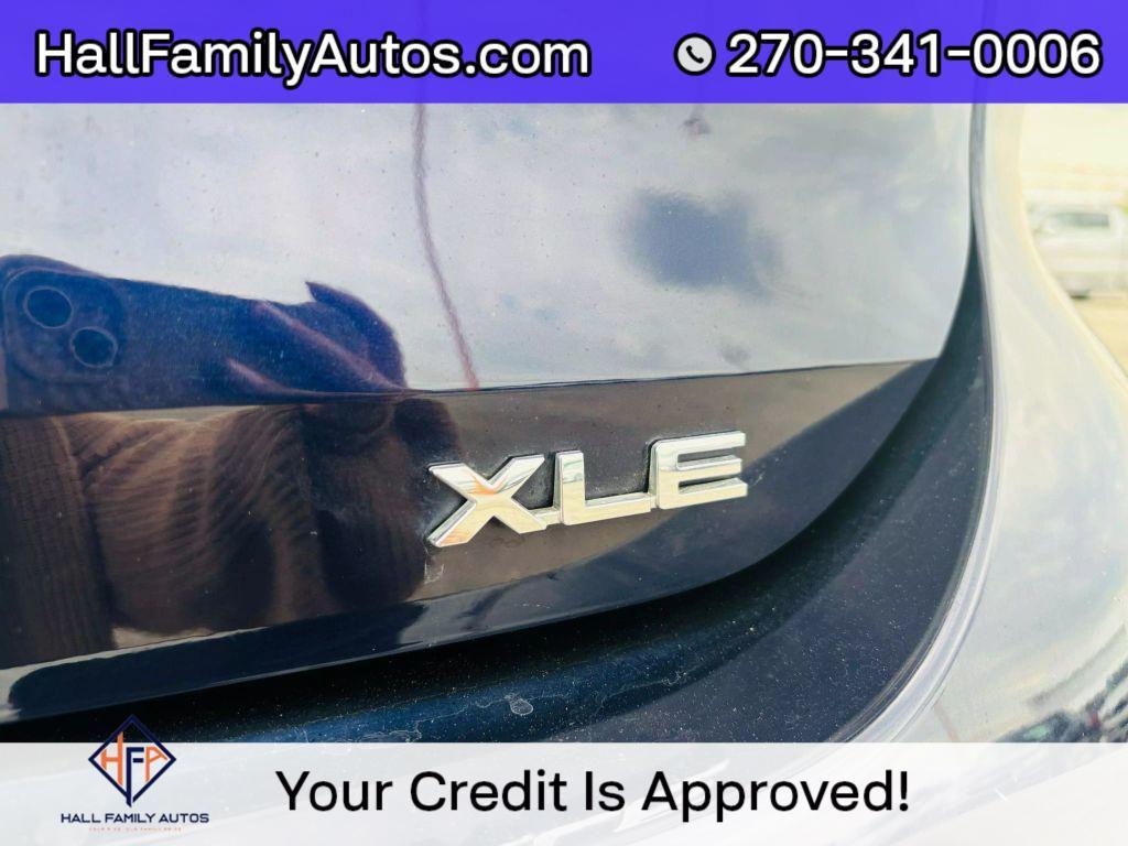 used 2020 Toyota Highlander Hybrid car, priced at $27,999