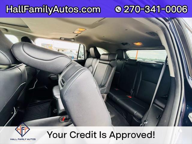 used 2020 Toyota Highlander Hybrid car, priced at $28,999