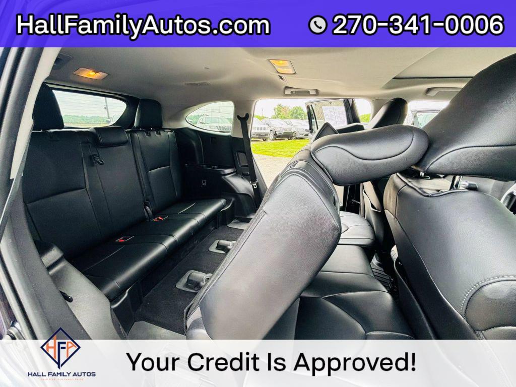 used 2020 Toyota Highlander Hybrid car, priced at $27,999
