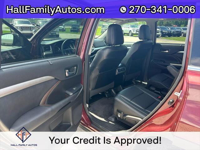 used 2018 Toyota Highlander car, priced at $25,999