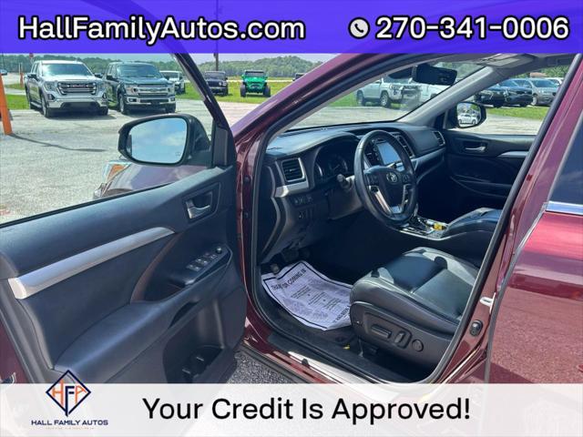 used 2018 Toyota Highlander car, priced at $25,999