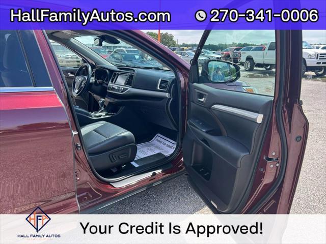 used 2018 Toyota Highlander car, priced at $25,999