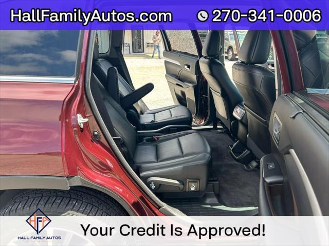used 2018 Toyota Highlander car, priced at $25,999