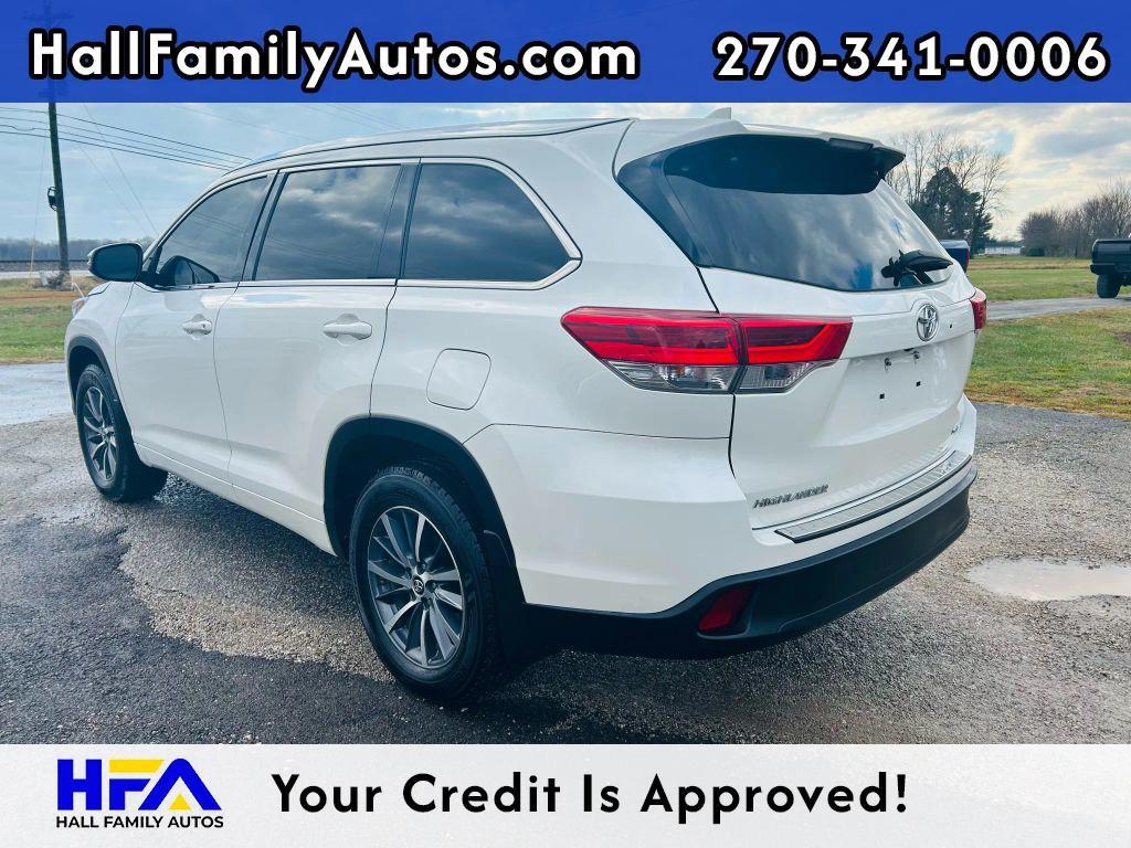 used 2018 Toyota Highlander car, priced at $24,999