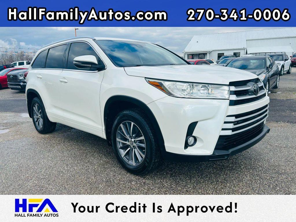 used 2018 Toyota Highlander car, priced at $24,999