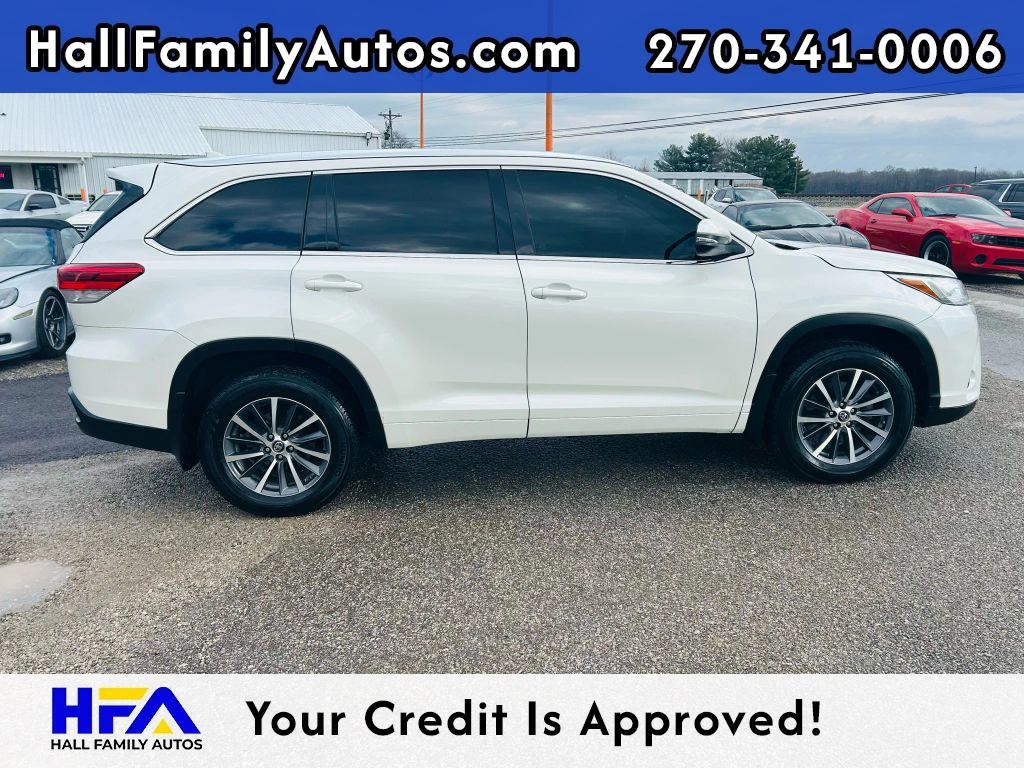 used 2018 Toyota Highlander car, priced at $24,999