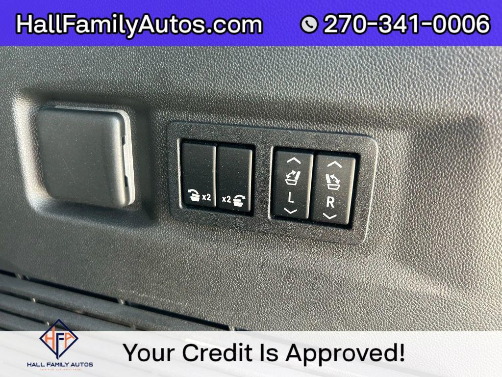 used 2022 GMC Yukon car, priced at $56,999