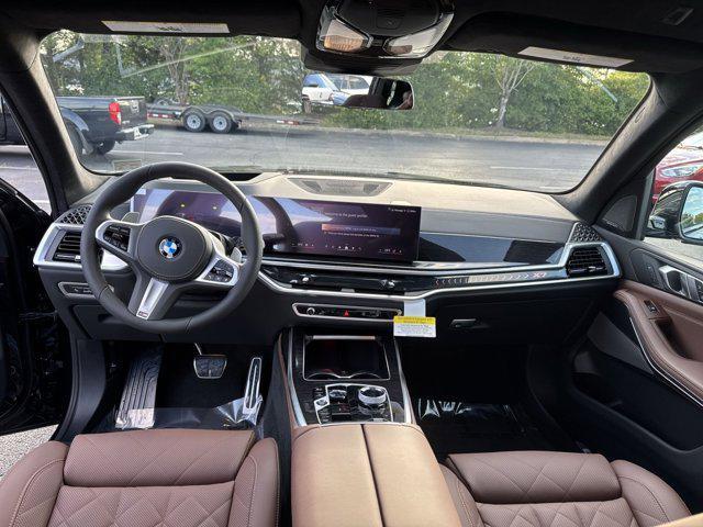 new 2026 BMW X7 car, priced at $100,765