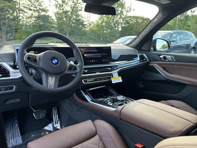 new 2026 BMW X7 car, priced at $100,765