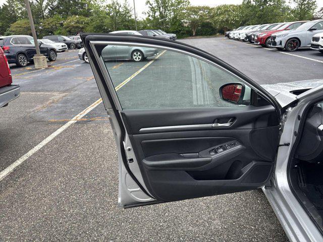 used 2022 Nissan Altima car, priced at $19,500