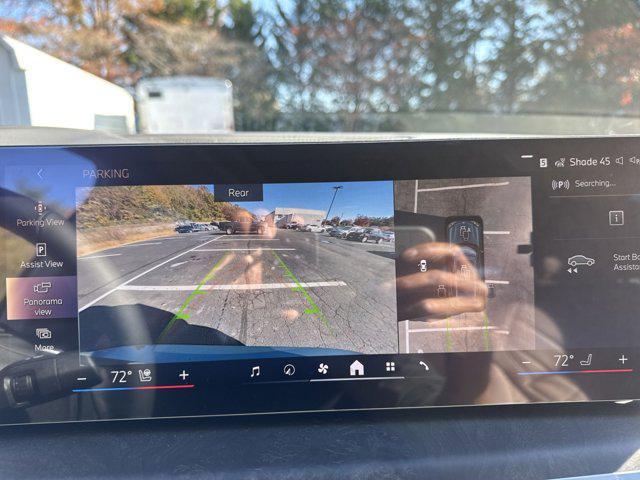 new 2026 BMW X7 car, priced at $93,625