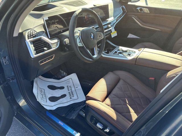 new 2026 BMW X7 car, priced at $93,625