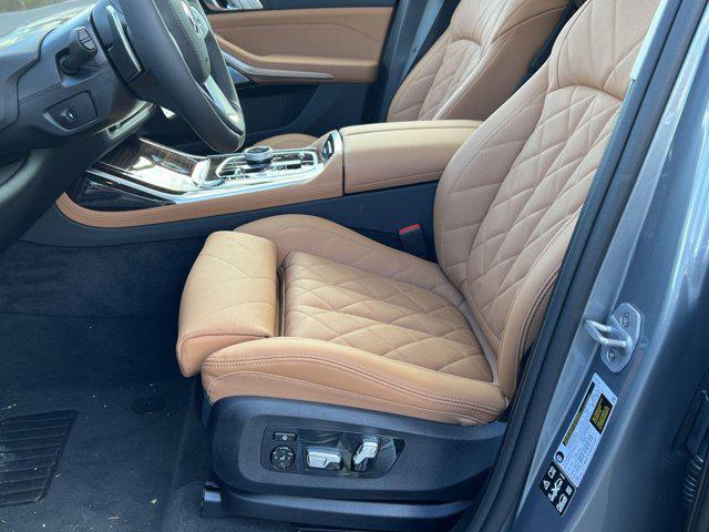 new 2026 BMW X7 car, priced at $94,925