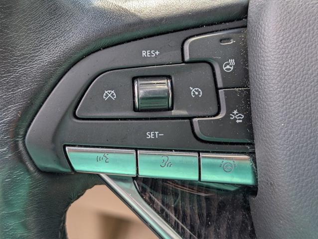 used 2022 Cadillac Escalade car, priced at $64,998