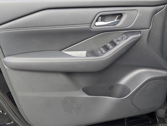 new 2025 Nissan Rogue car, priced at $34,310